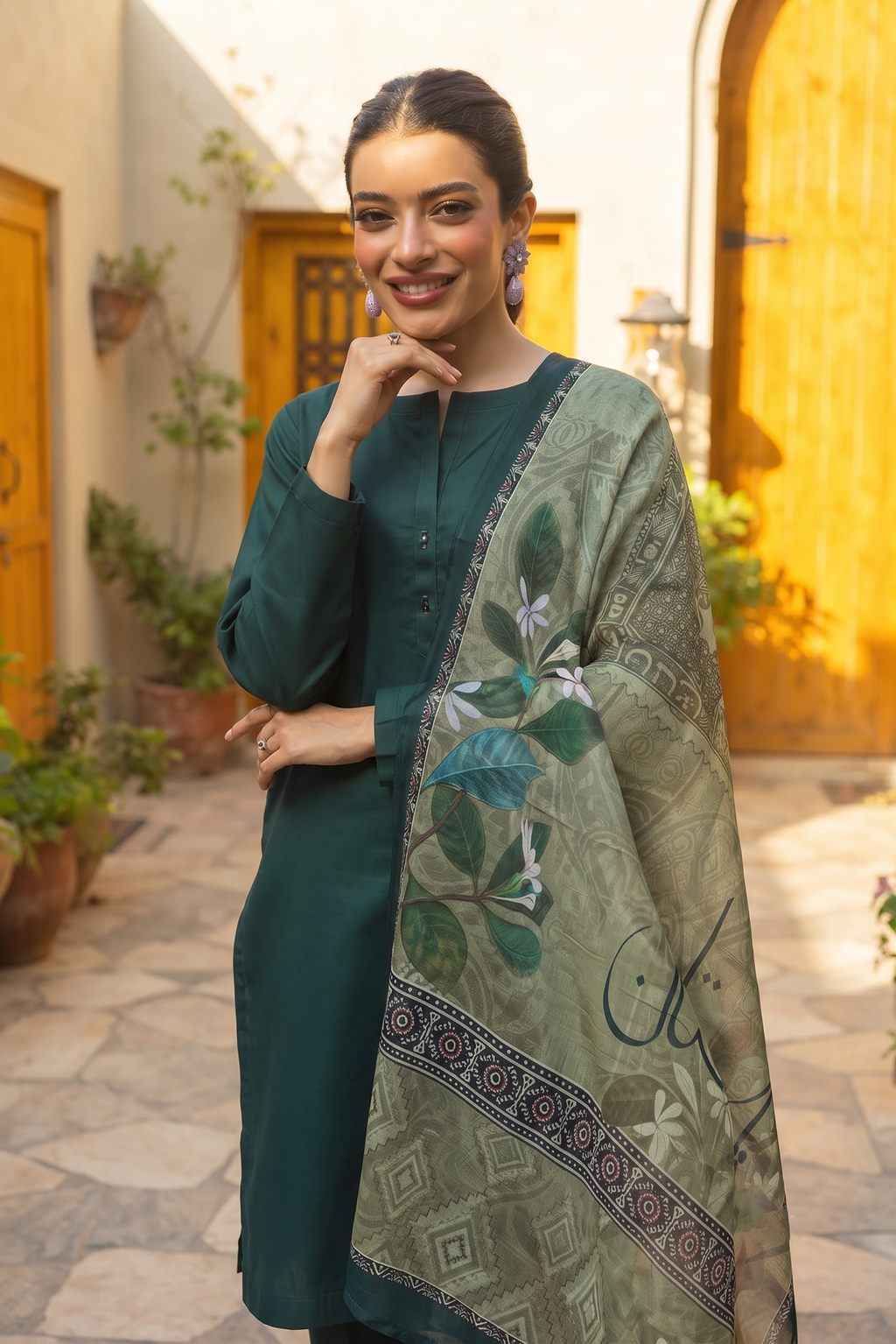 RTW 03 Pcs Printed Lawn Stitched Suit (Azaadi Collection)