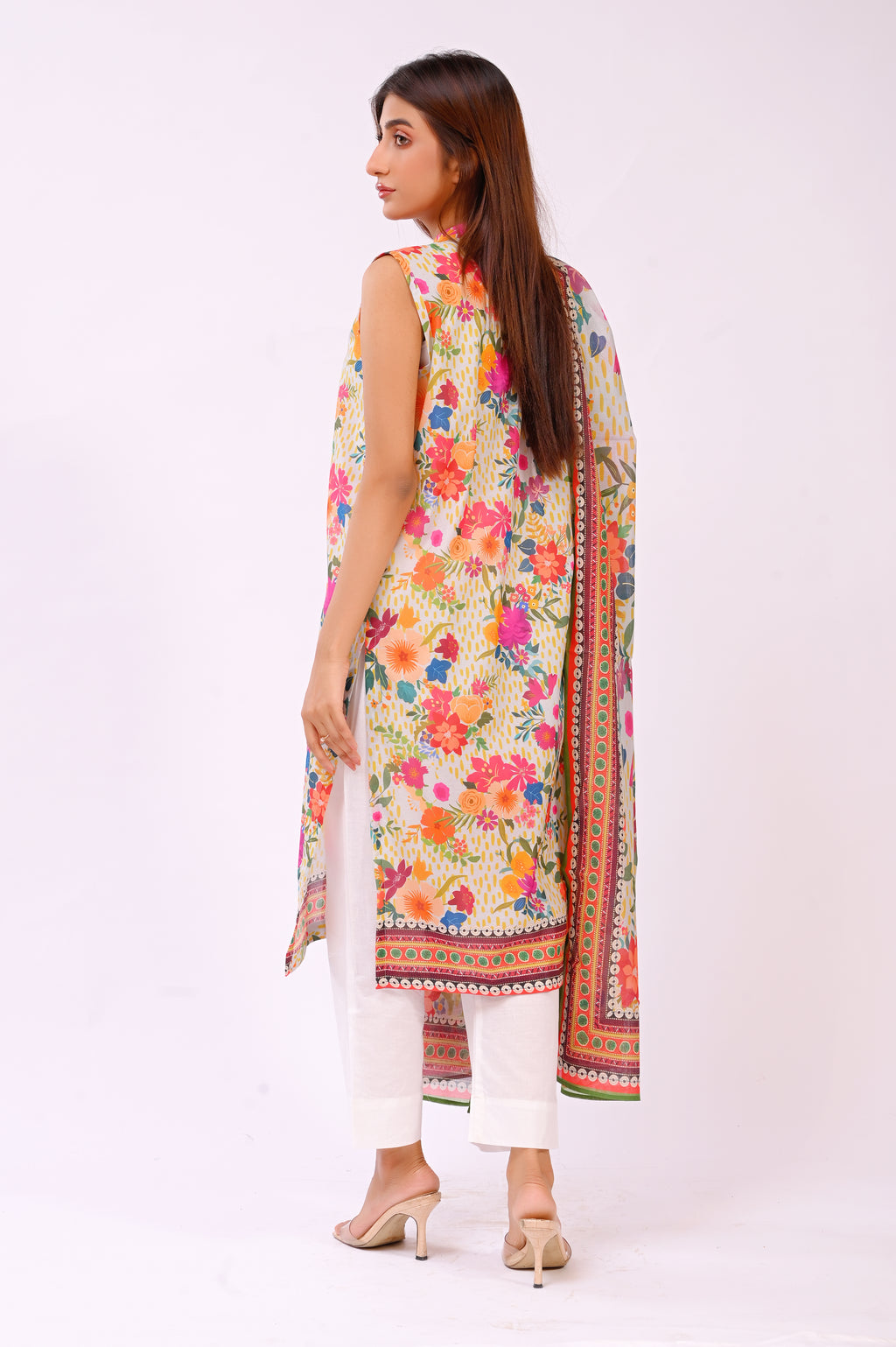 SM Lawn 3pc (UnStitched)