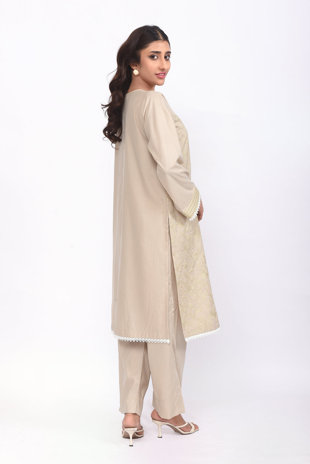2 pc Kurti (Stitched Embroidered)